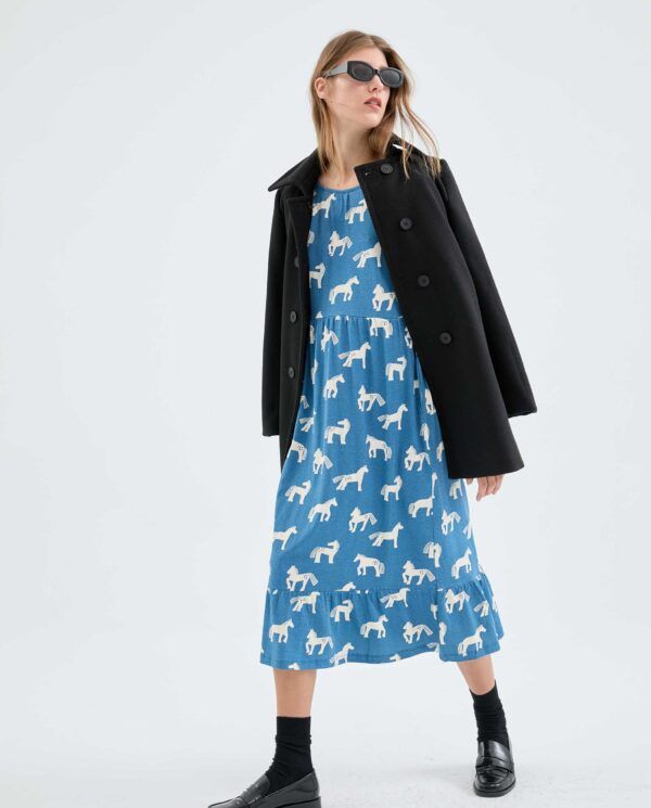 Vestido midi evasé con estampado de caballos