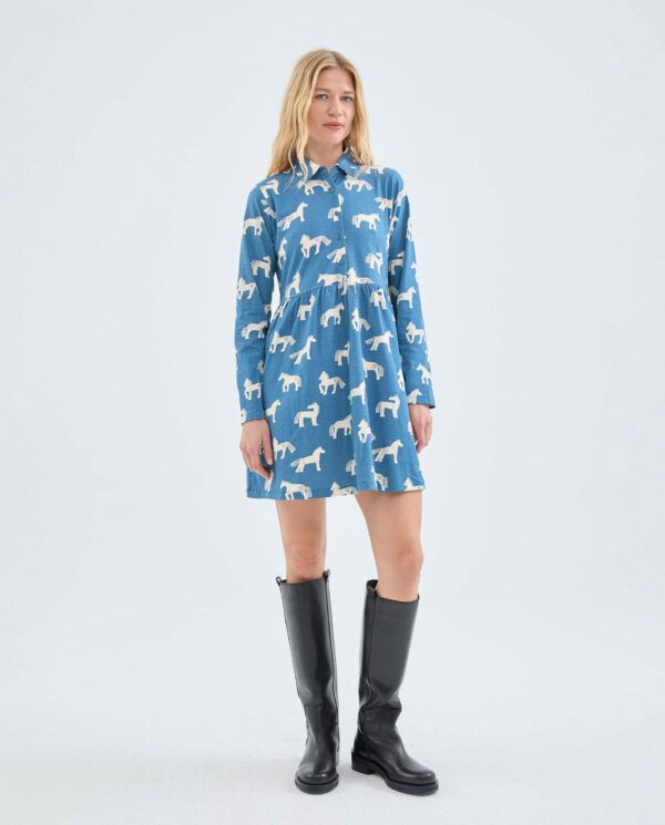 Vestido corto camisero con estampado de caballos