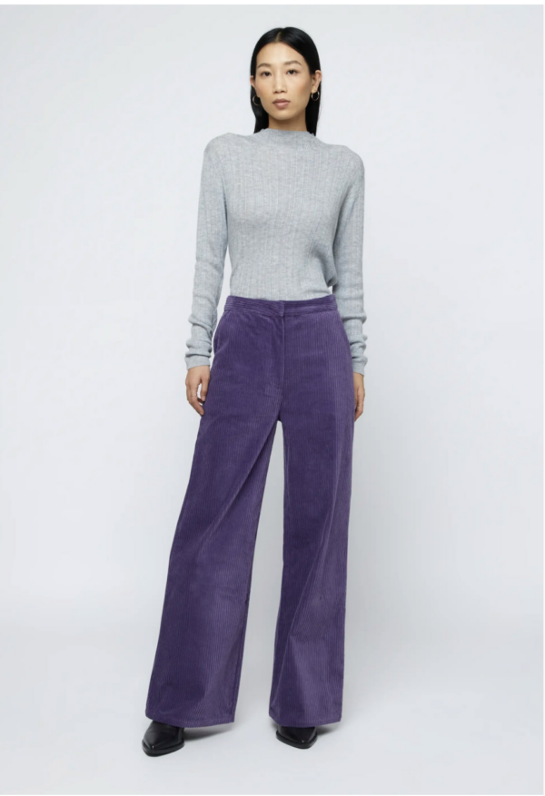 PANTALON RECTO PANA MORADO